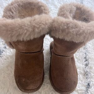 Toddler Bearpaw boot with fur and wool blend lining